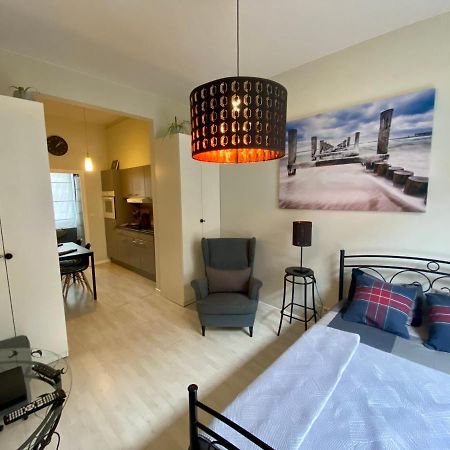 Petit Appartement Jourdan Eu Bruselas Exterior foto