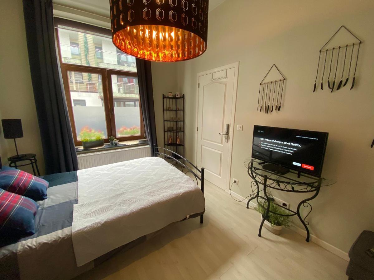 Petit Appartement Jourdan Eu Bruselas Exterior foto