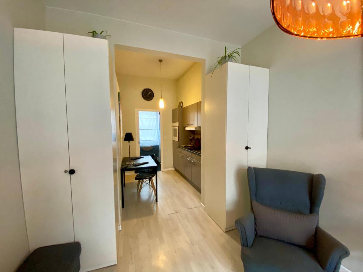 Petit Appartement Jourdan Eu Bruselas Exterior foto