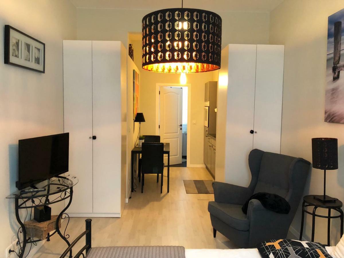 Petit Appartement Jourdan Eu Bruselas Exterior foto