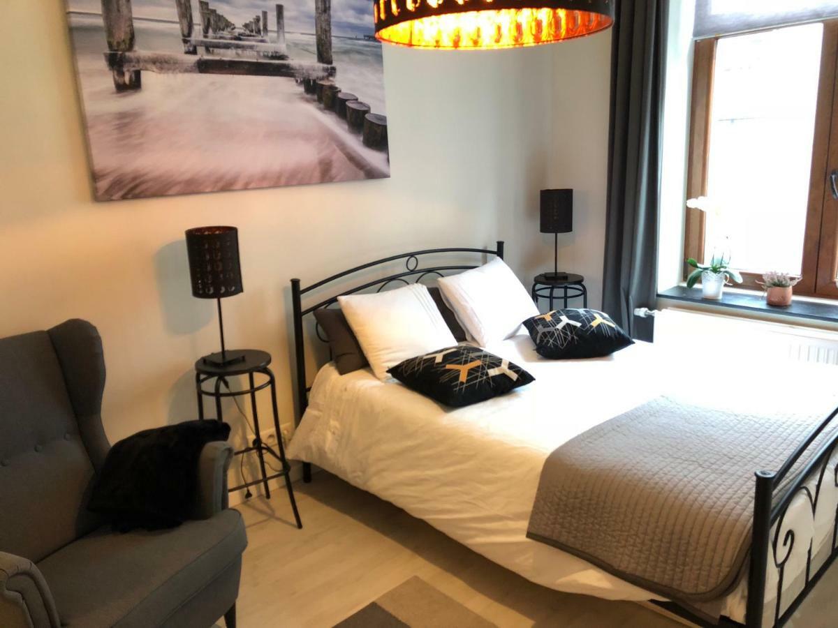 Petit Appartement Jourdan Eu Bruselas Exterior foto